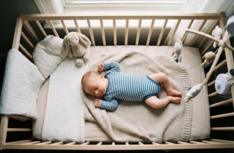 Baby Fights Bedtime: 4 Things to Check First